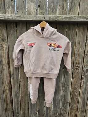 Disney Kids Hoodie & Joggers Set in Light Taupe  Size 5T